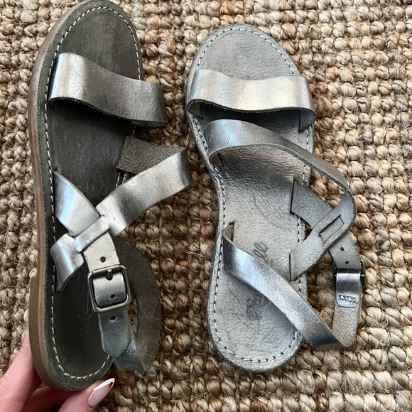 Madewell Sandals - Picture 2 of 6